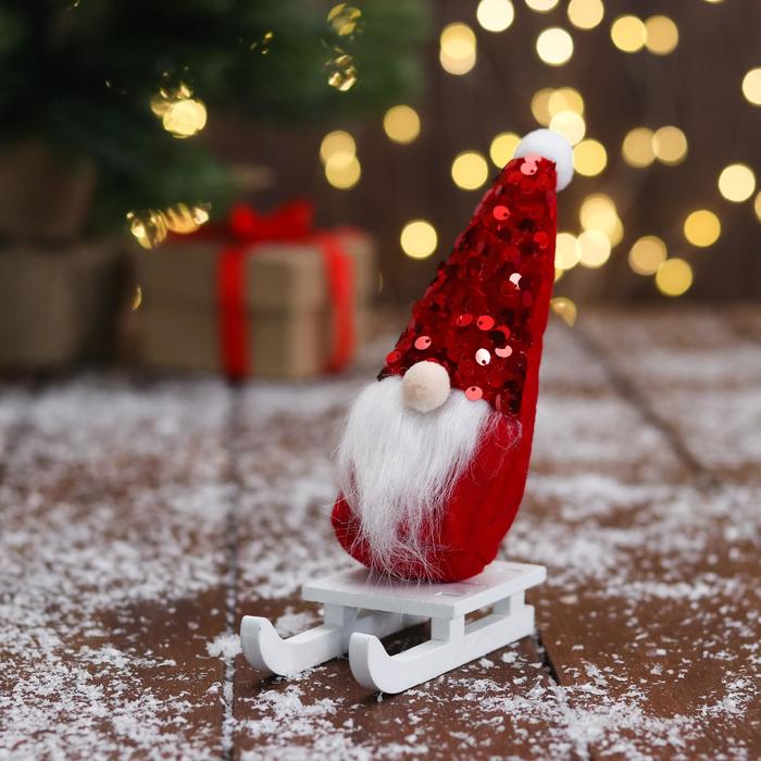 Мягкая игрушка Дед Мороз на санках пайетки, 5х13 см, красный мягкая игрушка дед мороз в клетку 8х30 см красный