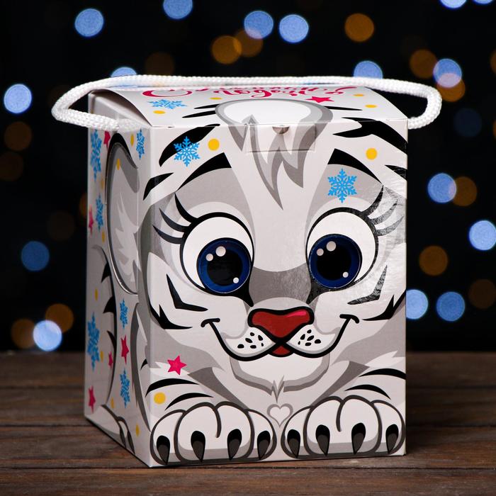 

Подарочная коробка кубик "Тигренок", белый, 12 х 12 х 15,5 см