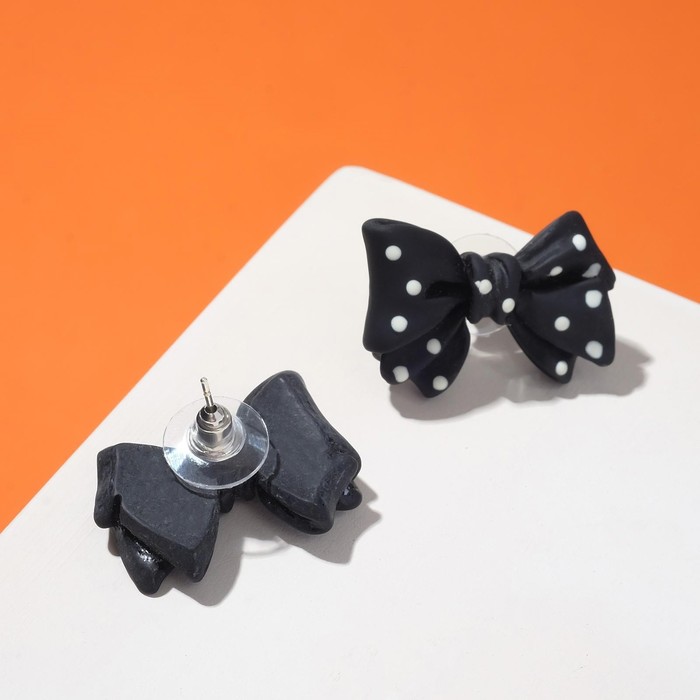 

Серьги пластик "Бантики" милота, цвет чёрно-белый