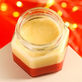 

Крем-мёд двухслойный «Яркого 2022 года», вкус: клубника и хлопок, 120 г.