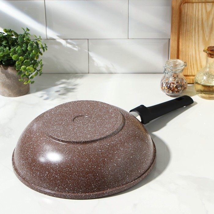 фото Сковорода wok доляна «брауни», d=28 см, съёмная ручка, антипригарное покрытие, индукция