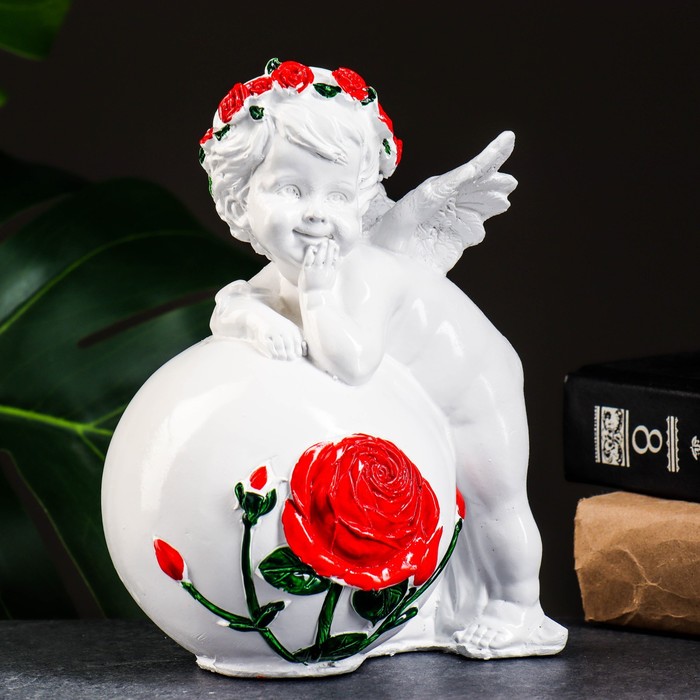 Фигура Ангел на шаре с розой 18х14см цена и фото