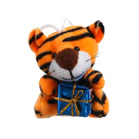 Мягкая игрушка «Тигр с подарком», на подвесе, цвета МИКС Ош