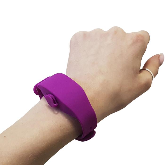 фото Силиконовый браслет дозатор для дезинфекции рук, цвет фиолетовый homsu