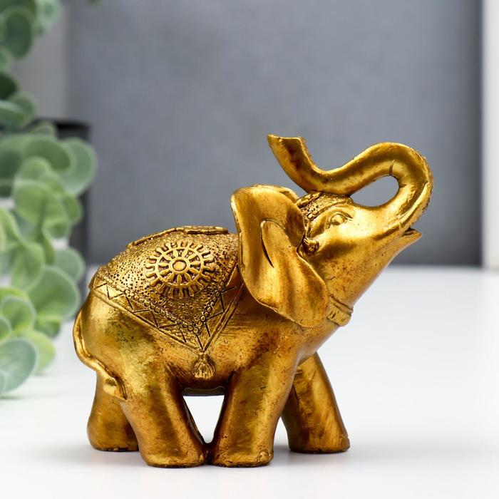 Сувенир полистоун Слон в золотой попоне с узорами лак 10х5х12 см сувенир полистоун слонёнок в золотой попоне с кристаллами 10 5х11х4 5 см