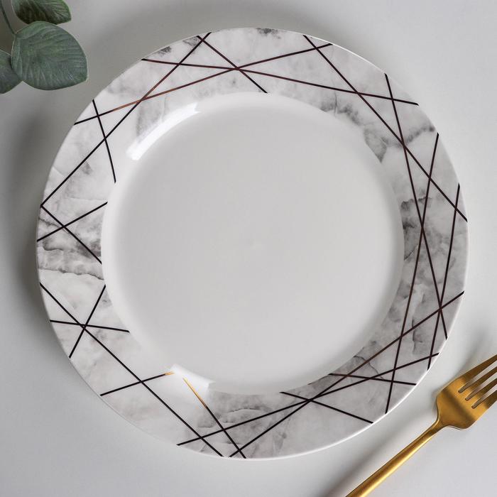 Тарелка фарфоровая обеденная Доляна «Мрамор», d=25,3 см, цвет белый тарелка фарфоровая обеденная доляна малахитовая шкатулка d 25 см цвет зелёный