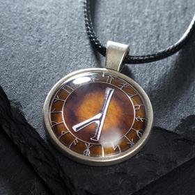 

Славянский рунический амулет "Алатырь" на шнурке, цвет коричневый в серебре