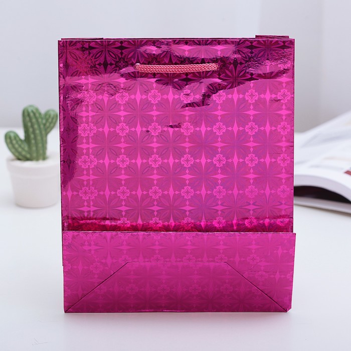 Пакет голографический, розовый, рисунок МИКС, 18 х 21,5 х 7,5 см