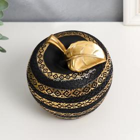 Сувенир полистоун "Чёрное яблоко с золотыми геометрическими узорами" 13,5х13х13 см от Сима-ленд