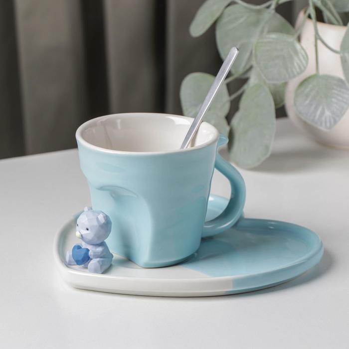 Кофейная пара керамическая «Мишка с сердцем», стакан 200 мл, блюдце 15,5×15×8 см, ложка, цвет голубой
