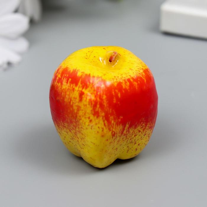 Декоратинвый элемент яблоко, 50мм желтый-красный