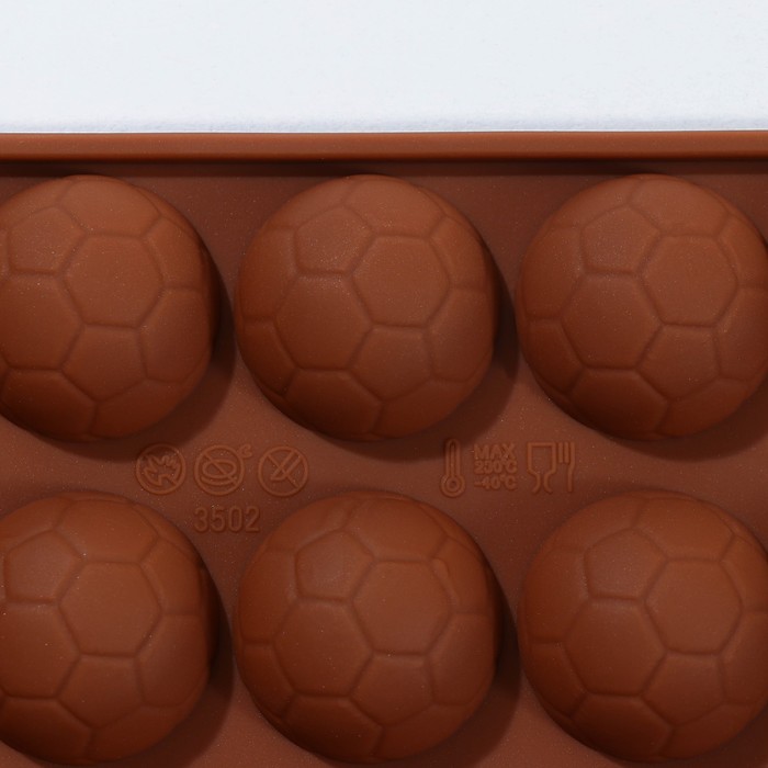 Форма для льда и кондитерских украшений Доляна «Мячики», 21×10,5×1,5 см, 18 ячеек, цвет шоколадный