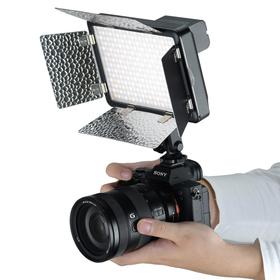 

Осветитель светодиодный с функцией вспышки Godox LF308D, накамерный