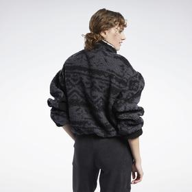 

Джемпер женский Reebok Cl Gp Winter Escape Fleece Aop, размер 40 (FT6292)