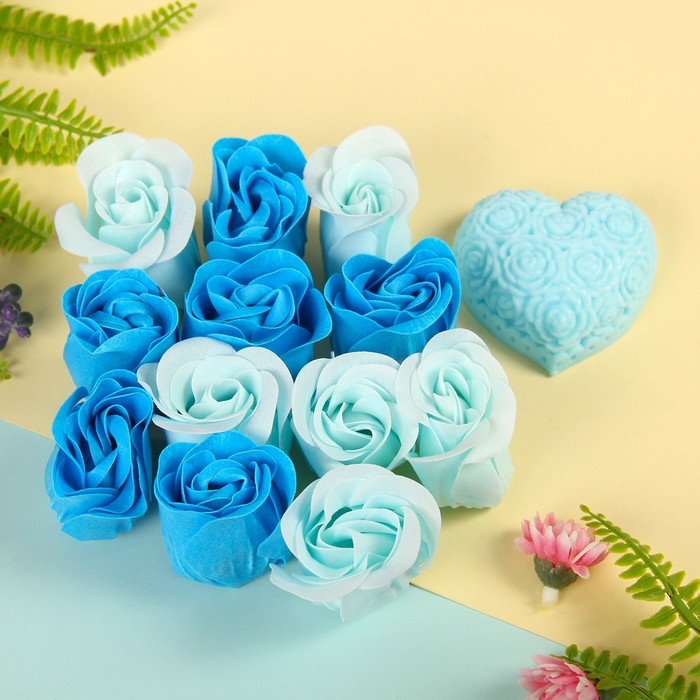 Набор подарочный "Цветение": мыльные лепестки (набор 12 шт), мыло сувенирное 60 гр, аромат океана