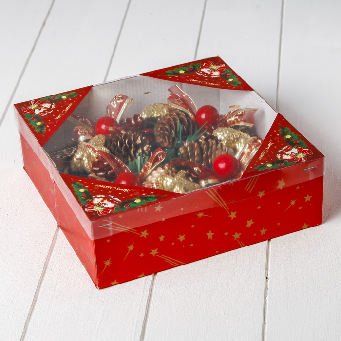 Новогодний венок "Ягодки шишки", d=23 см