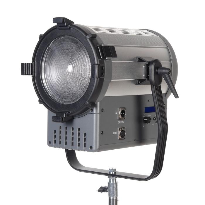 Осветитель студийный GreenBean Fresnel, 300 LED, X3 Bi-color, DMX цена и фото