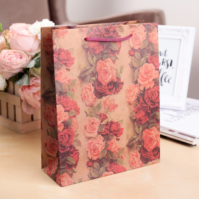 Пакет крафт "Розы", 19 х 8 х 25 см