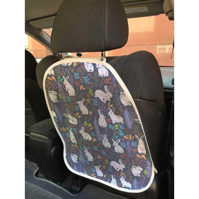 Защитная накидка на спинку сиденья автомобиля «Крольчата»
