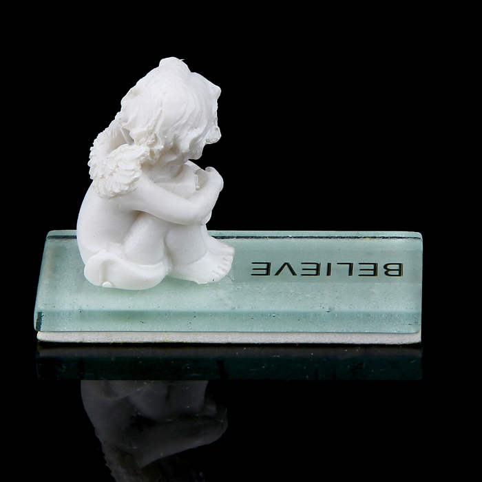 Сувенир "Ангел на стекле. Вера"