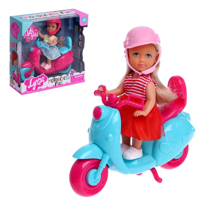 Кукла малышка Lyna с мопедом и аксессуарами, МИКС кукла малышка кэтти с катером и аксессуарами цвета микс