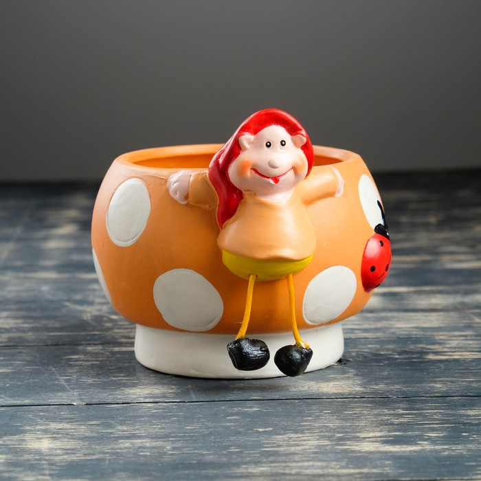 Кашпо "Гномик с божьей коровкой" микс