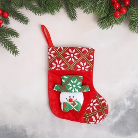 Мягкая подвеска 'Носок - Снеговик в зелёной шляпке' 13х17 см, красный Ош