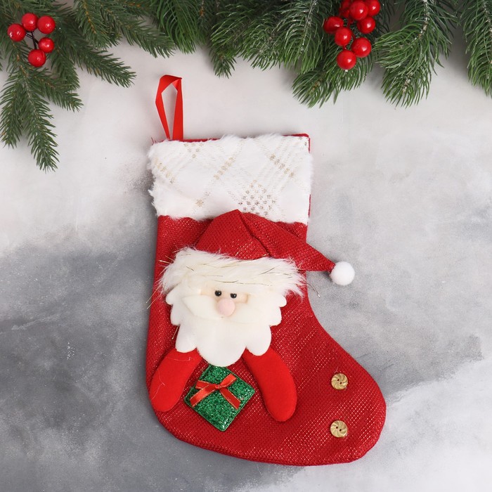 Мягкая подвеска Носок - Дед Мороз с подарком 17х26 см, бело-красный мягкая подвеска носок снеговик с пушком 13х17 см бело красный