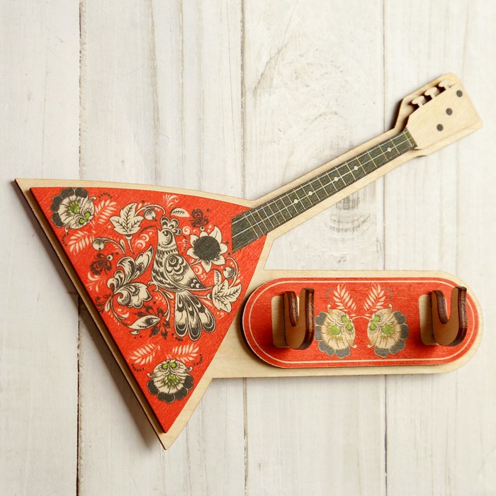 Ключница «Балалайка с птицами», хохлома