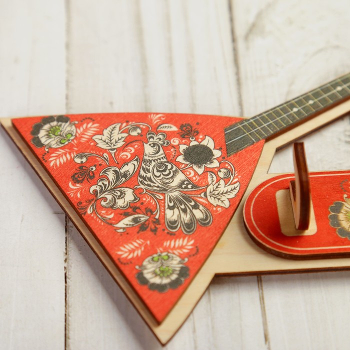 Ключница «Балалайка с птицами», хохлома