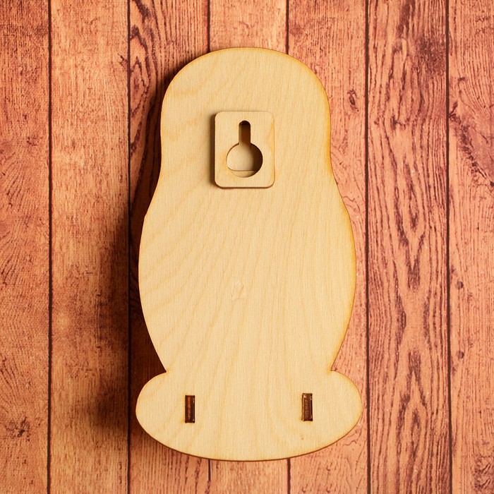 Ключница «Матрёшка с цветами», хохлома