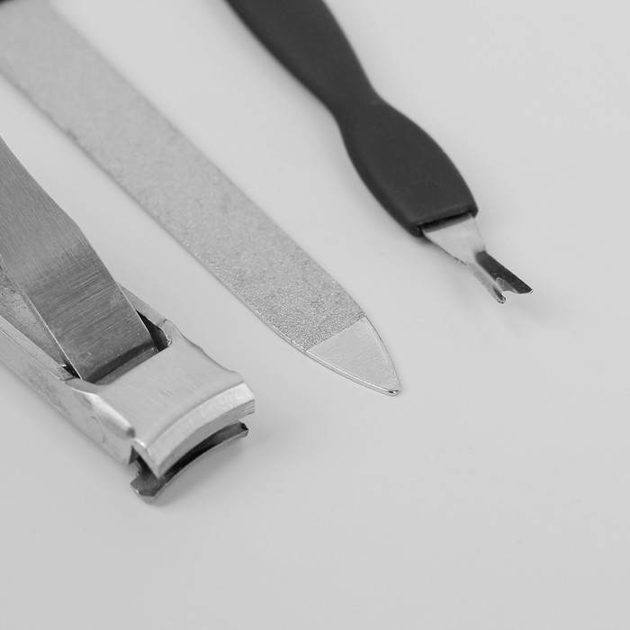 Набор маникюрный в футляре, 8 предметов, цвет серо-чёрный