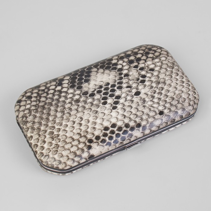 Набор маникюрный в футляре, 8 предметов, цвет серо-чёрный