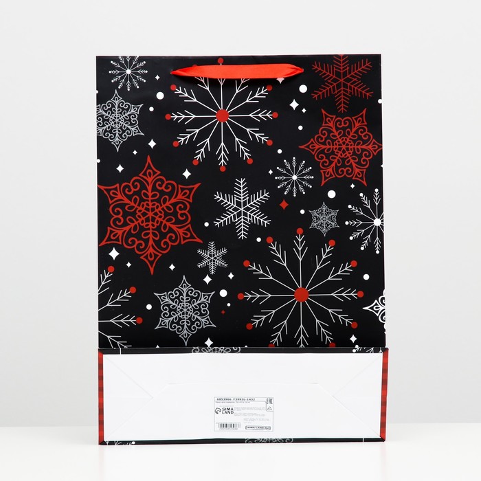 

Пакет ламинированный "Снежинки" 32 х 42 х 12