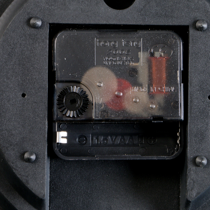 Часы настенные квадратные «Серия Ретро. Лепнина», 25 × 25 см, белые, узор под золото