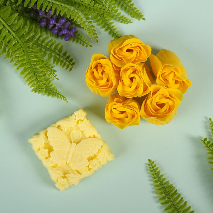 Набор подарочный "Бабочка": мыльные лепестки (набор 6 шт), мыло сувенирное, цвет желтый