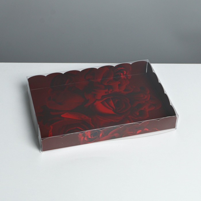 

Коробка для кондитерских изделий с PVC крышкой «Розы», 22 × 15 × 3 см