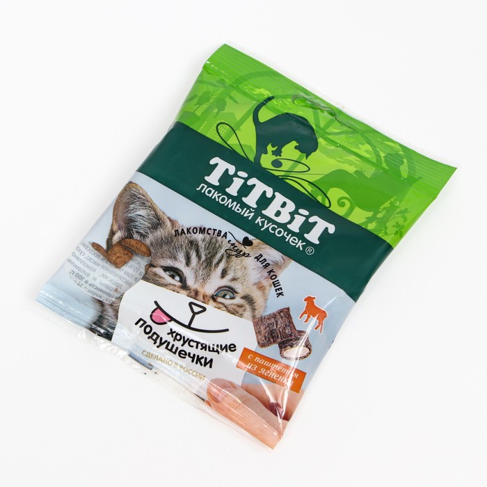 Хрустящие подушечки TitBit для кошек, с паштетом из ягненка, 30 г titbit хрустящие подушечки для кошек с паштетом из ягненка 30 г