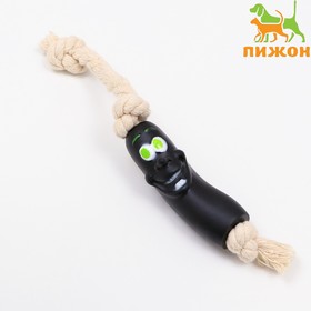купить Игрушка Обугленная сосиска на верёвке для собак, 14 см, чёрная