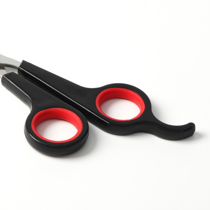 Ножницы-когтерезы с упором для пальца, отверстие 6 мм, чёрные с красным
