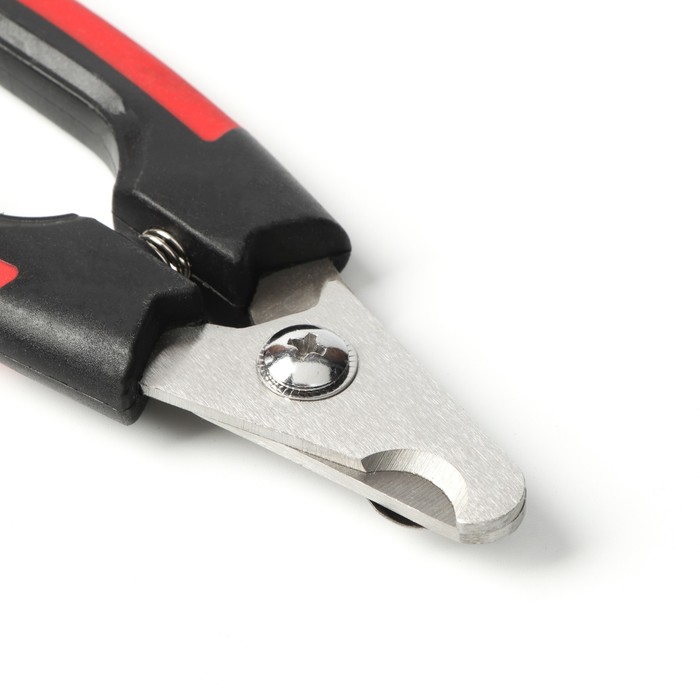 Когтерез боковой малый с закругленными нескользящими ручками, отверстие 8 мм, чёрный с красн   69608