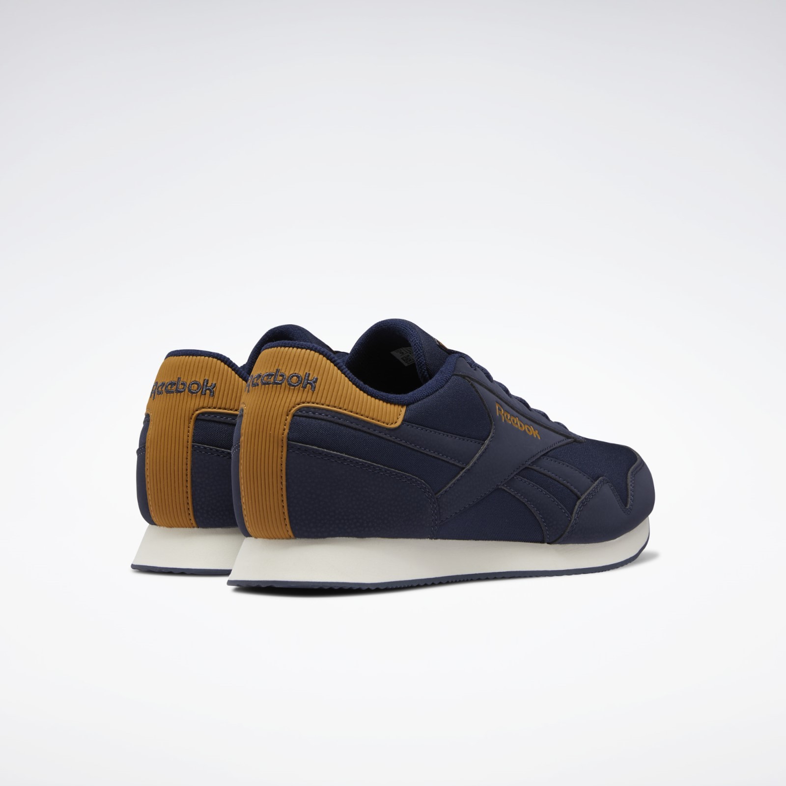 Кроссовки Reebok Royal Cl Jogger 3 унисекс, размер 43 (GZ9806) (7565577) -  Купить по цене от 4 441.00 руб. | Интернет магазин SIMA-LAND.RU
