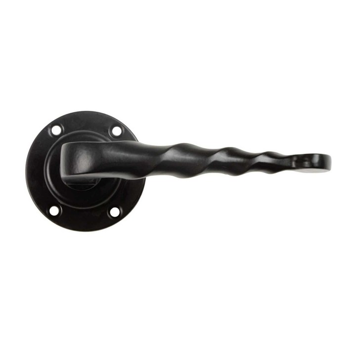 Ручка дверная на розетке, 60 мм, стальная пластина, ручка из ЦАМ, цвет чёрный матовый