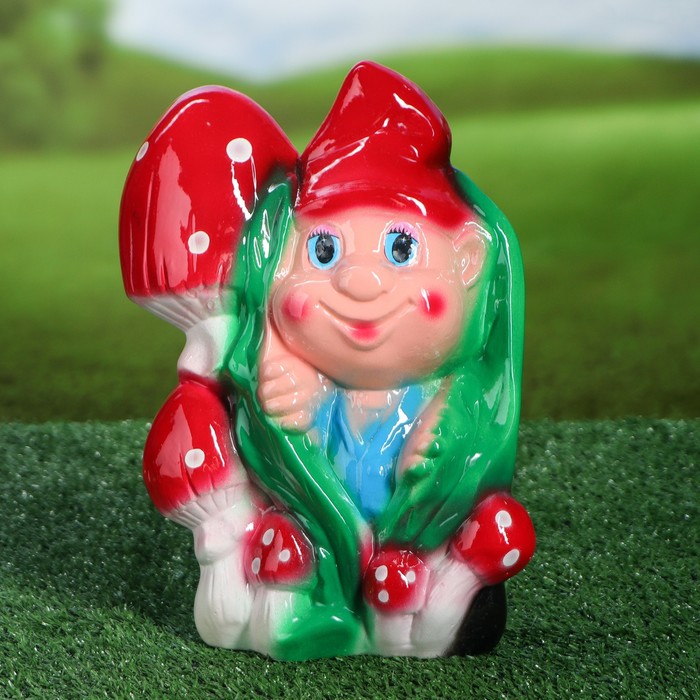 Садовая фигура "Гном с грибами" синяя одежда