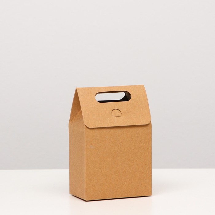 Коробка-пакет с ручкой, крафт, 15 х 10 х 6 см коробка пакет с ручкой крафт 26 х 19 х 9 см