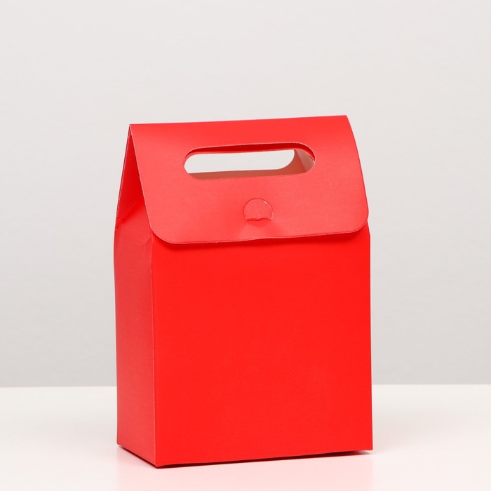 Коробка-пакет с ручкой, красная, 19 х 14 х 8 см коробка пакет с ручкой крафт 26 х 19 х 9 см