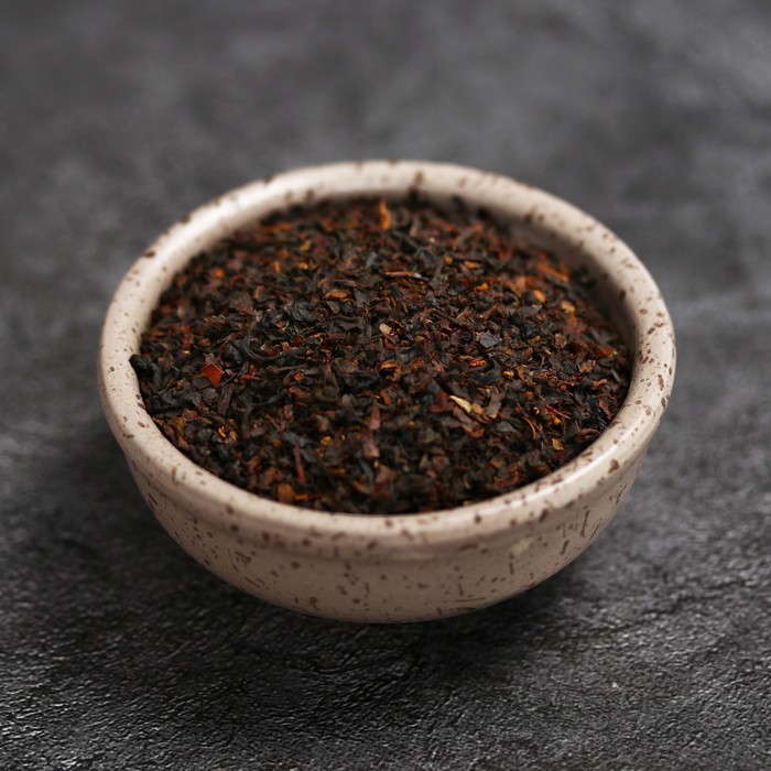 Подарочный набор «Осторожно! Крепкий чай»: чай чёрный (50 г), кружка (300 мл) [крепкий чай]