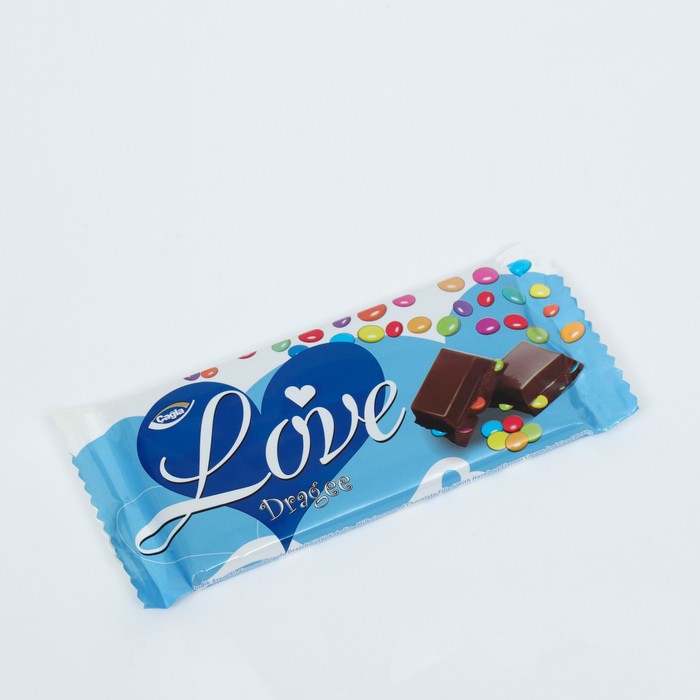

Молочный шоколад Love c начинкой со вкусом фундука и драже конфетами 80г
