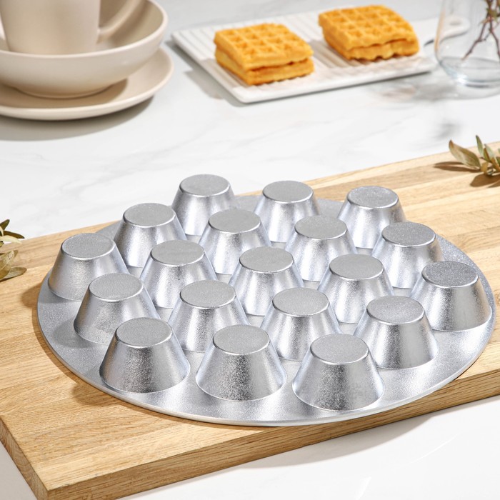 Форма для кексов, 19 ячеек: верх d=5 см, низ d=2,5 см, высота 2,8 см