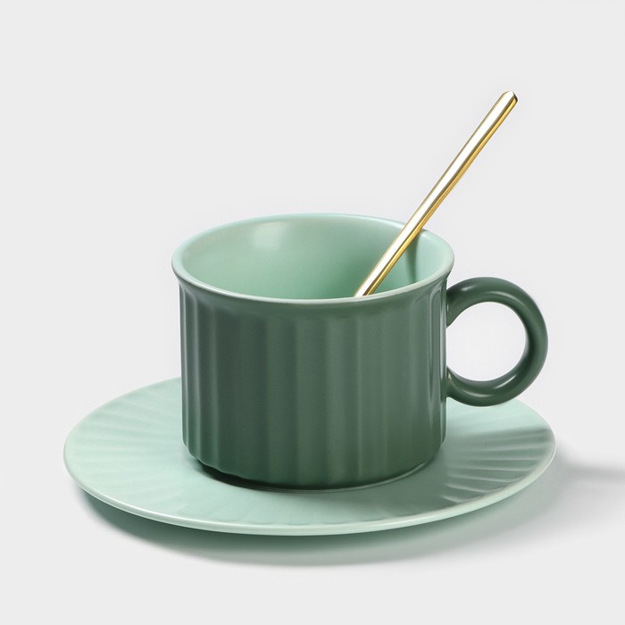 Чайная пара керамическая «Профитроль», 3 предмета: чашка 180 мл, блюдце d=13,7 см, ложка, цвет зелёный чайная пара керамическая любовь чашка 200 мл блюдце ложка